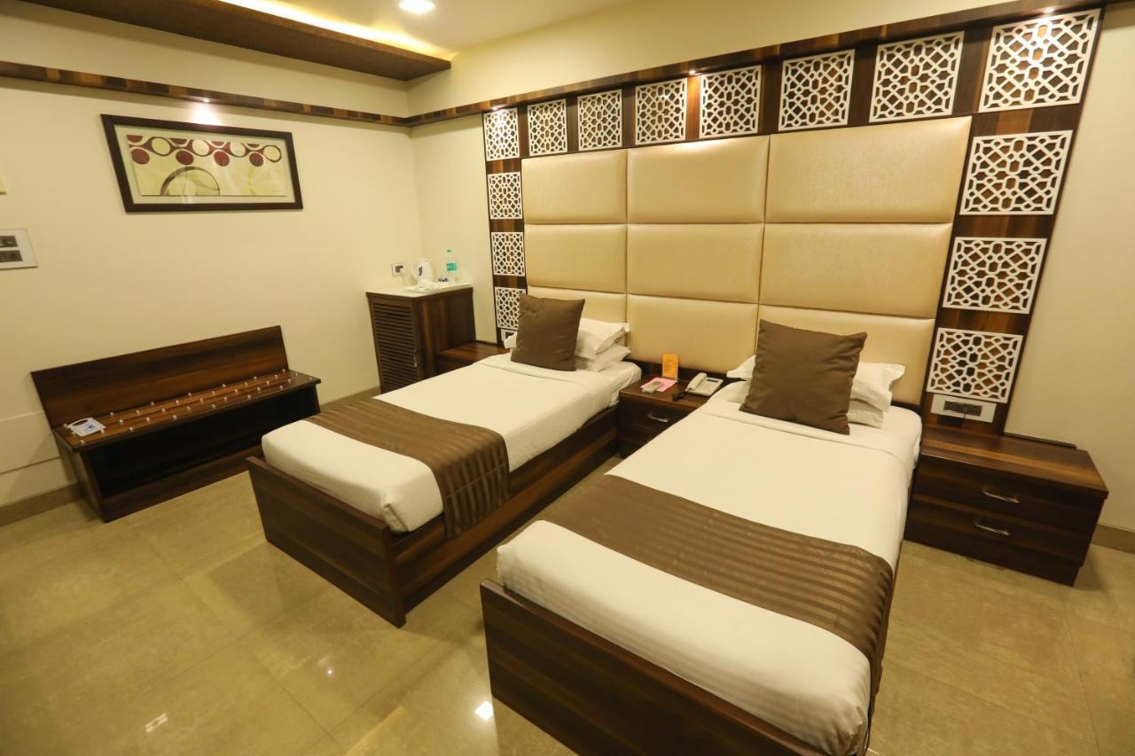 Jyoti Dwelling Hotel Mumbai Exterior foto
