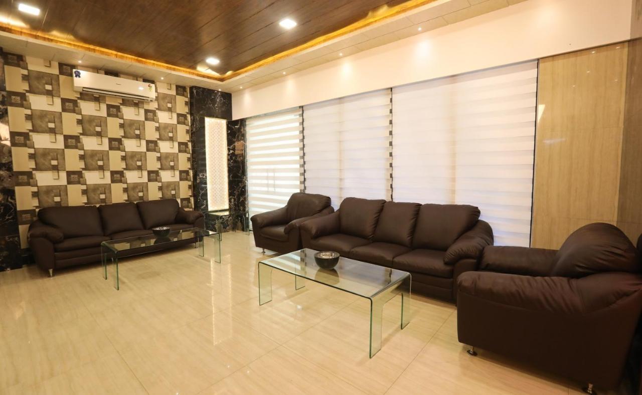 Jyoti Dwelling Hotel Mumbai Exterior foto