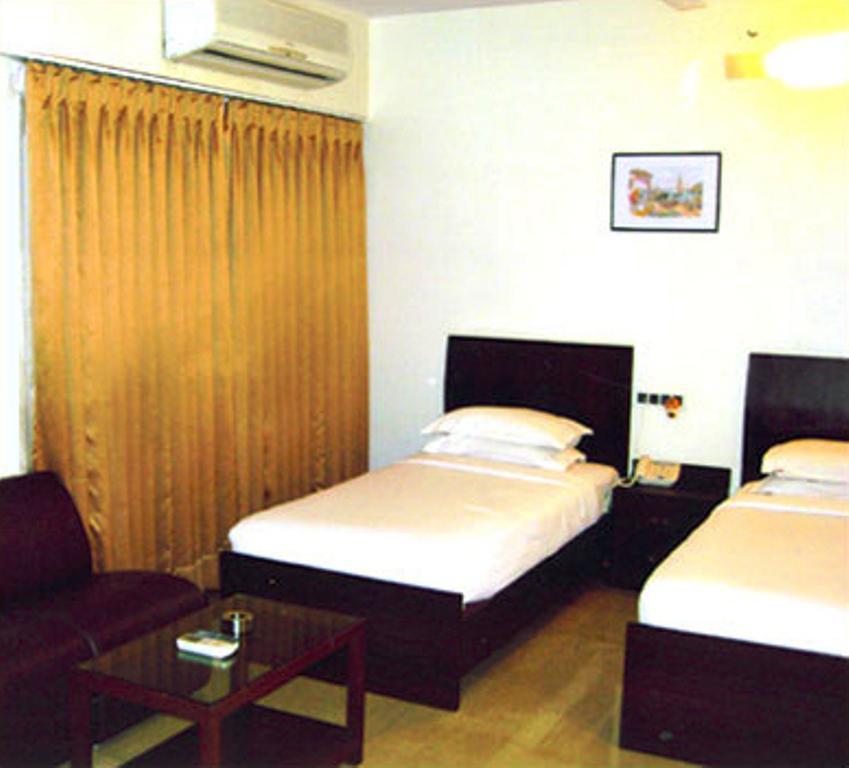 Jyoti Dwelling Hotel Mumbai Exterior foto